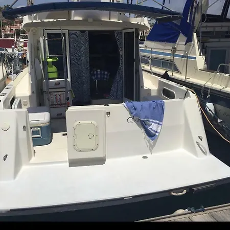 ספינת מלון Barco En *